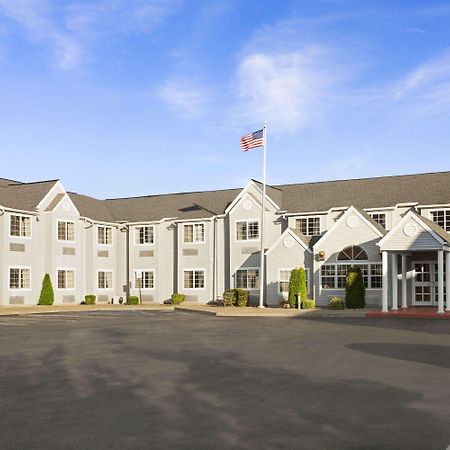 Microtel Inn By Wyndham - Albany Airport Латам Экстерьер фото